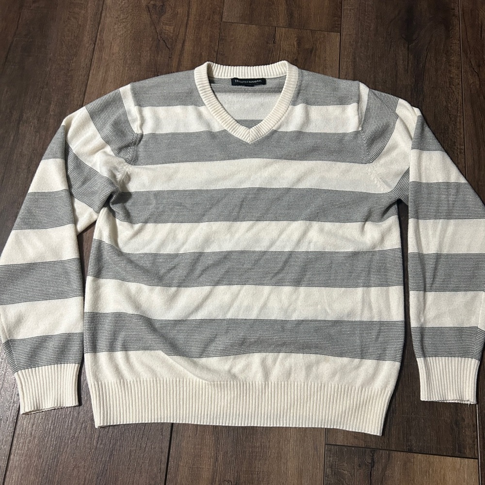 Tricots St. Raphael Men's Grey & White Striped V-Neck Sweater - Size M
